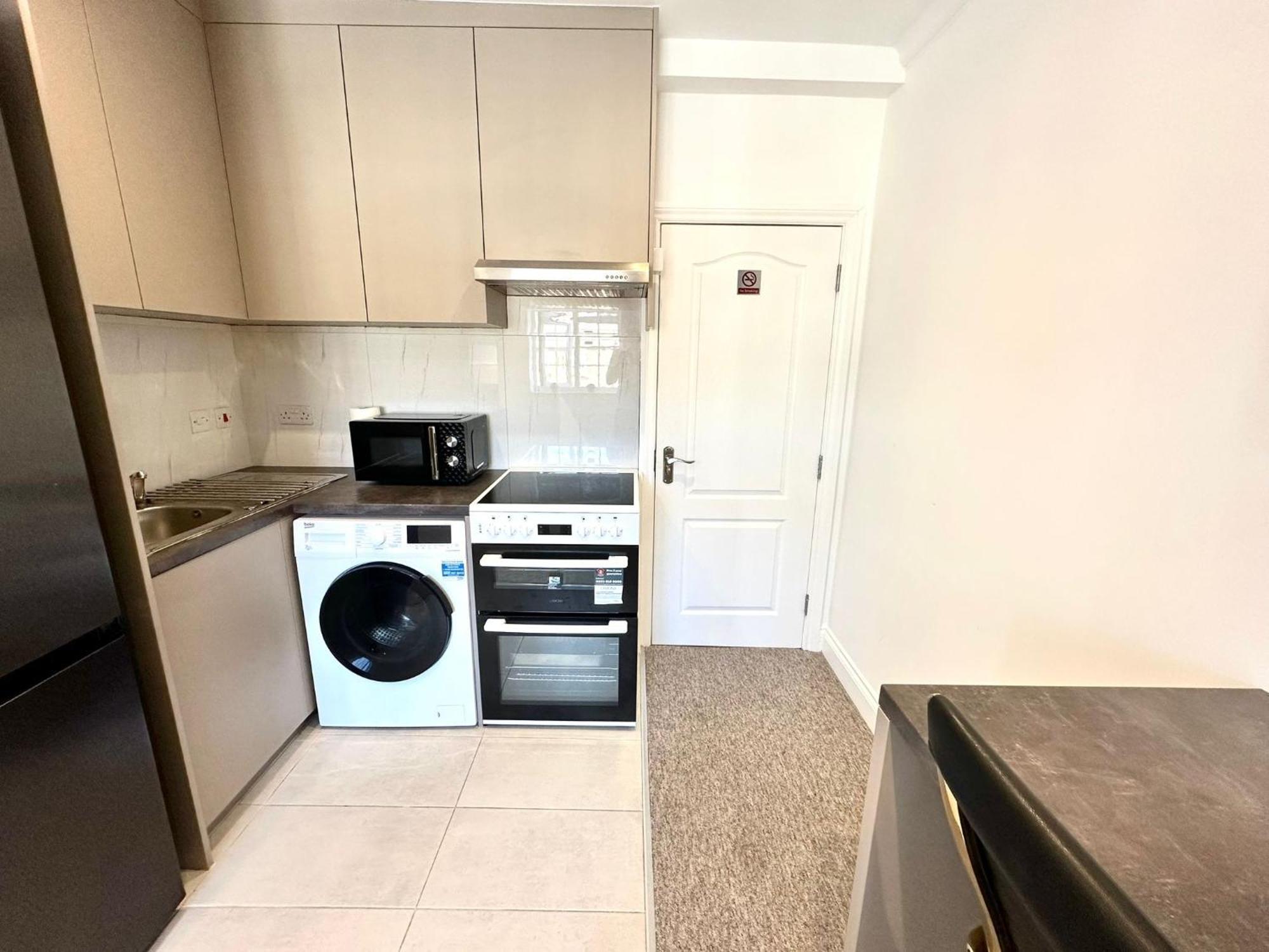 Spectacular Modern, Private Apartment,15 Mins To Central London Hendon Luaran gambar
