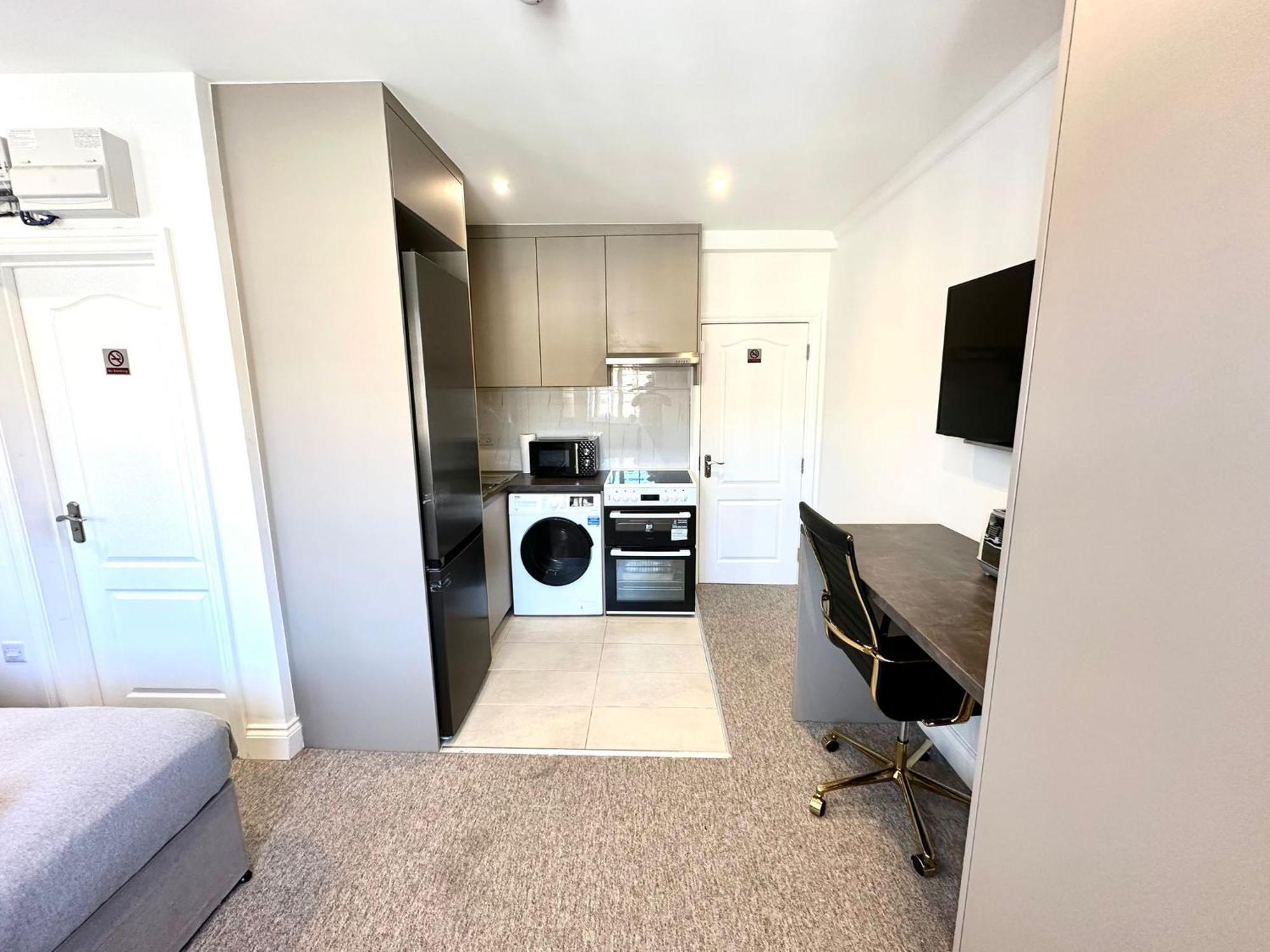 Spectacular Modern, Private Apartment,15 Mins To Central London Hendon Luaran gambar